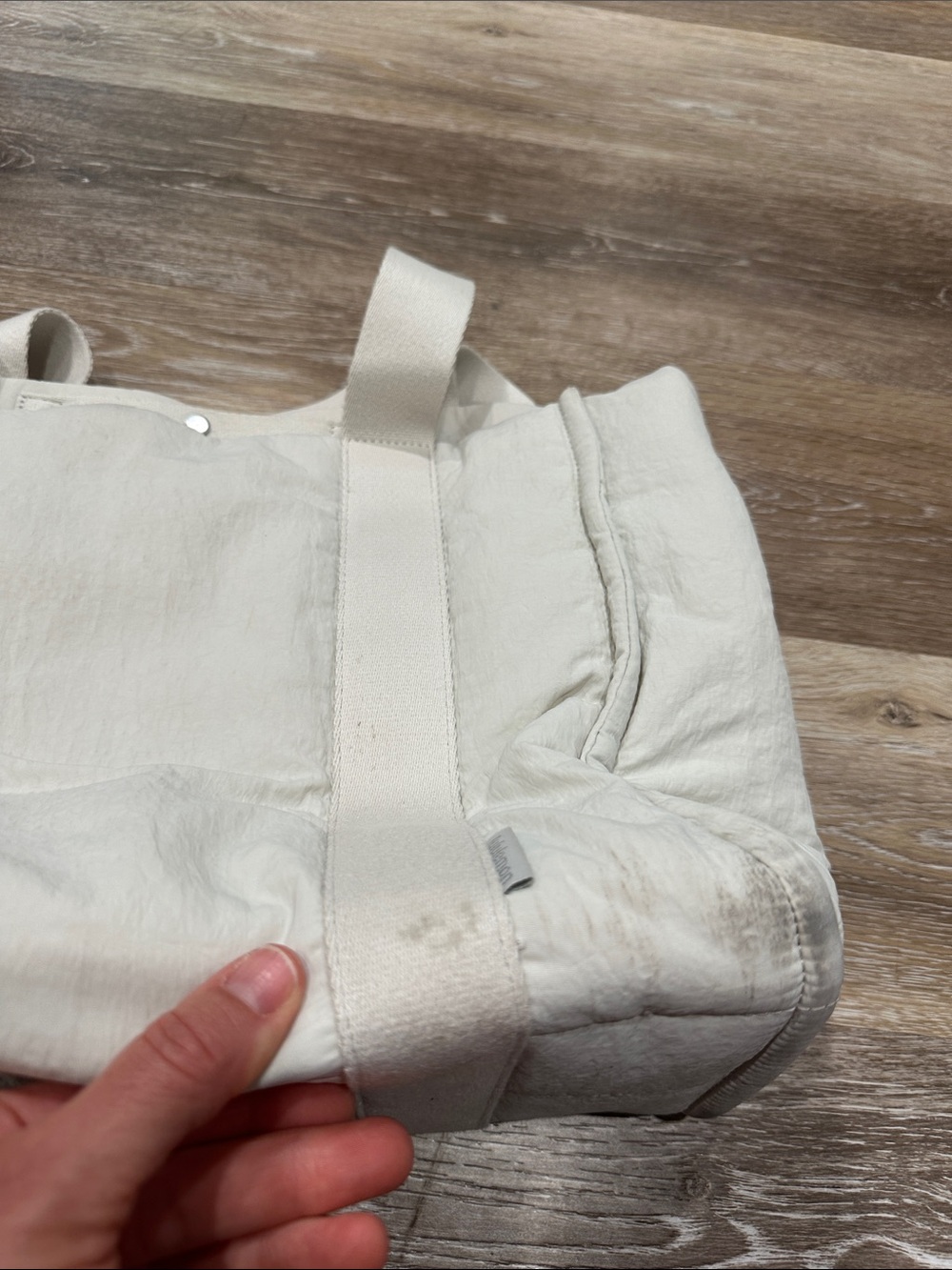 lululemon athletica Everday Tote in Cream - Picture 11 of 13